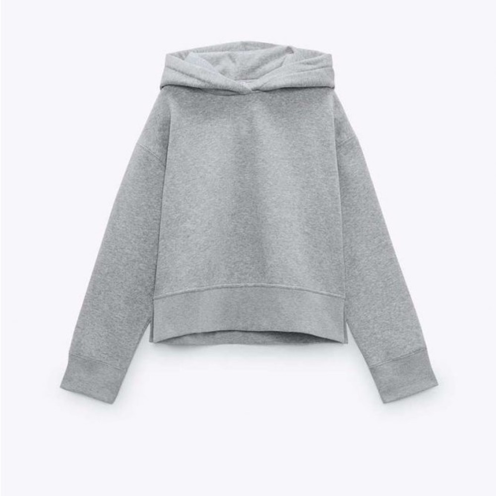 Zara Women’s Cropped Gray Hoodie